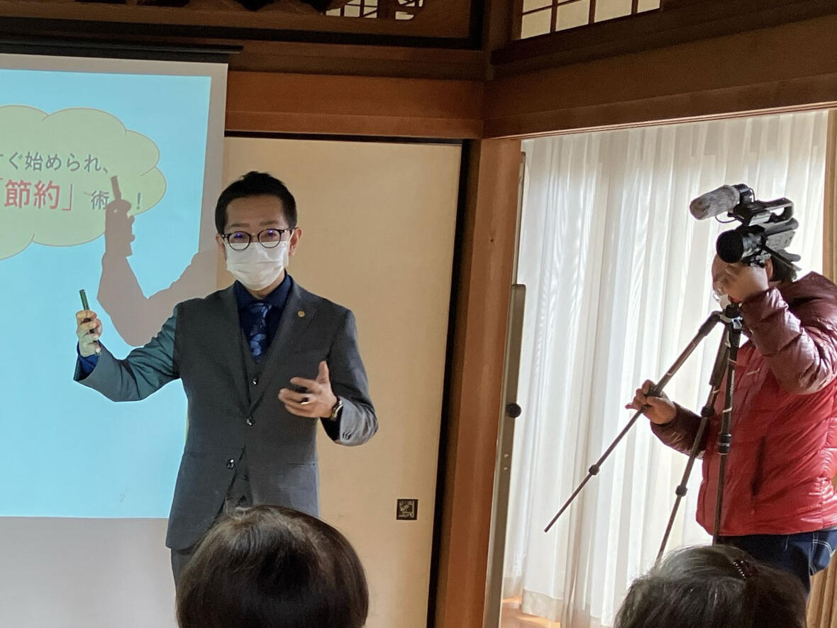 終活カフェの大沼勇人先生とTV取材