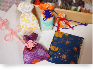 香司の手作りお香講座 匂い袋